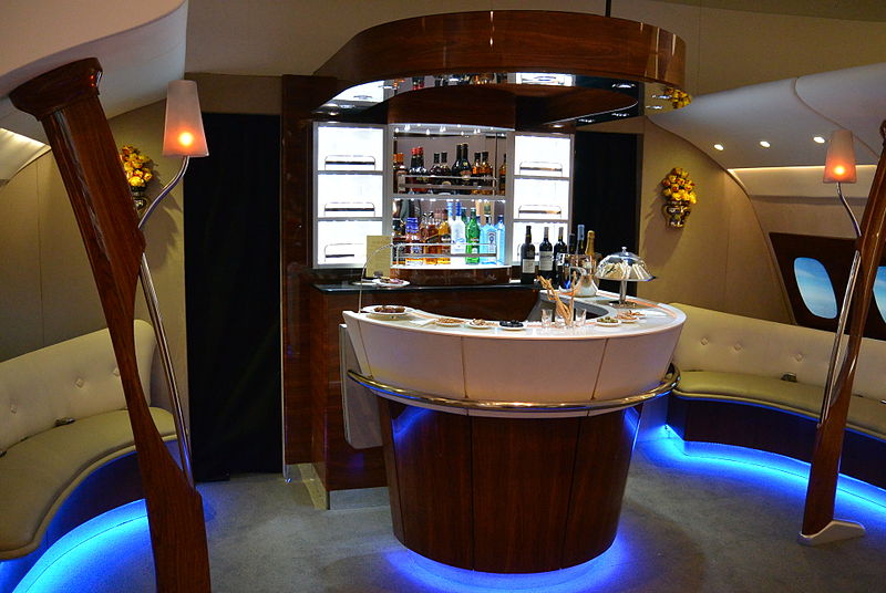 Emirates_A380_onboard_lounge_ITB2014_(2)